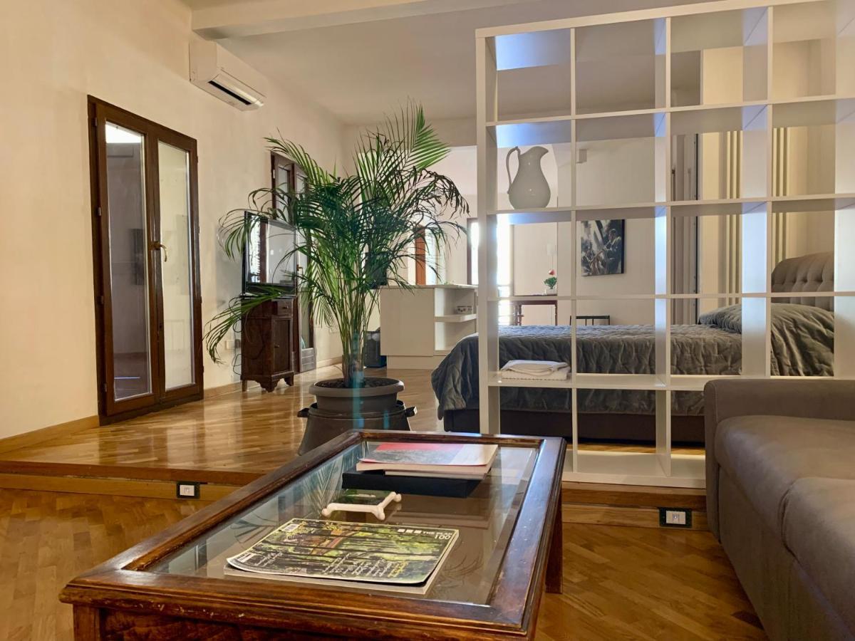 Apartamento Loft Del Pratello Bolonia Exterior foto